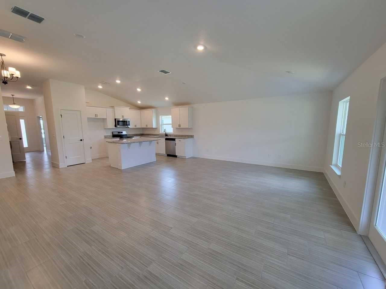 4501 SW 91ST LANE ROAD, Ocala, FL 34476 Picture of similar home for illustrative purposes only! Colors and features will vary!