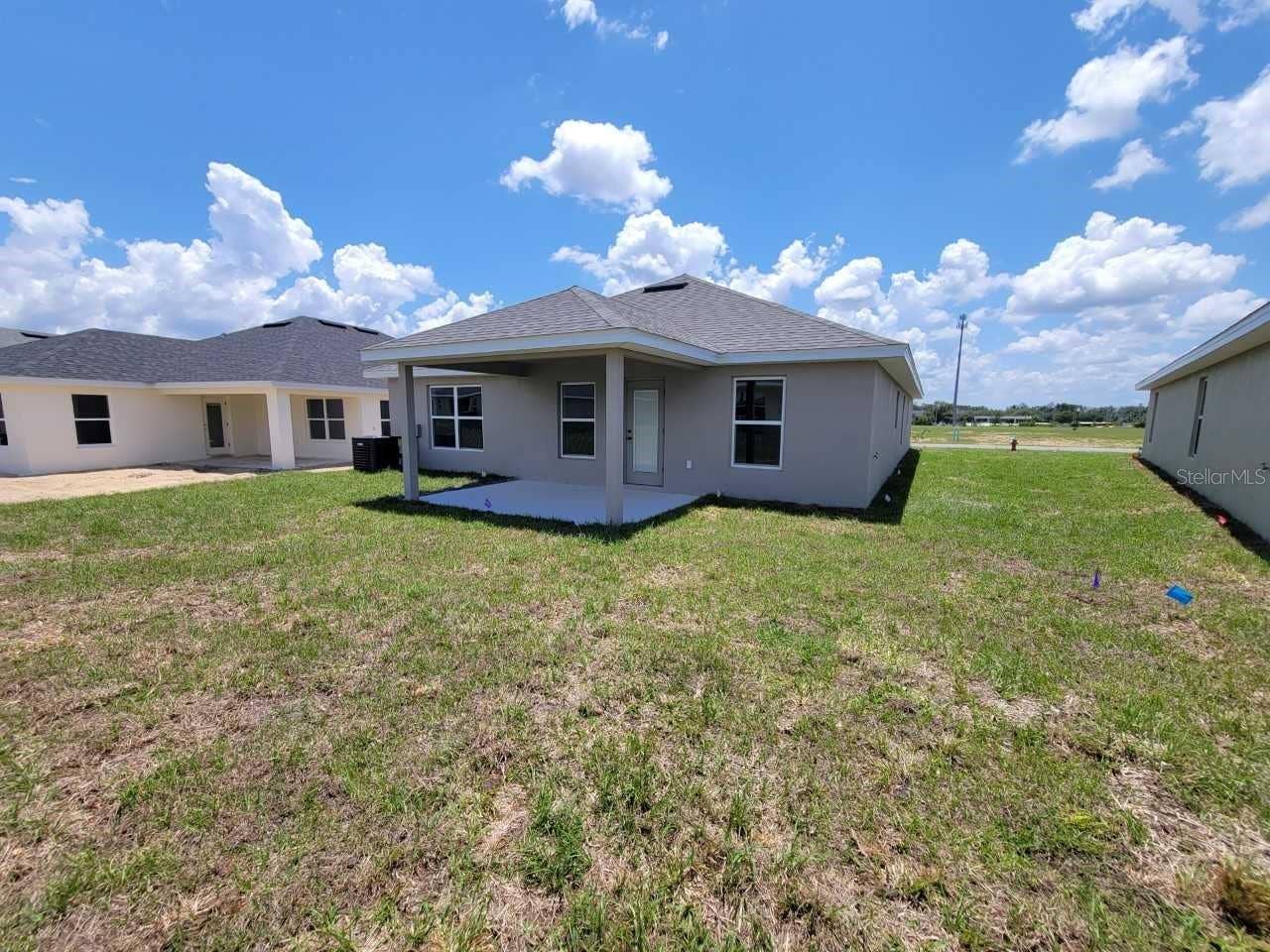 4501 SW 91ST LANE ROAD, Ocala, FL 34476 Picture of similar home for illustrative purposes only! Colors and features will vary!