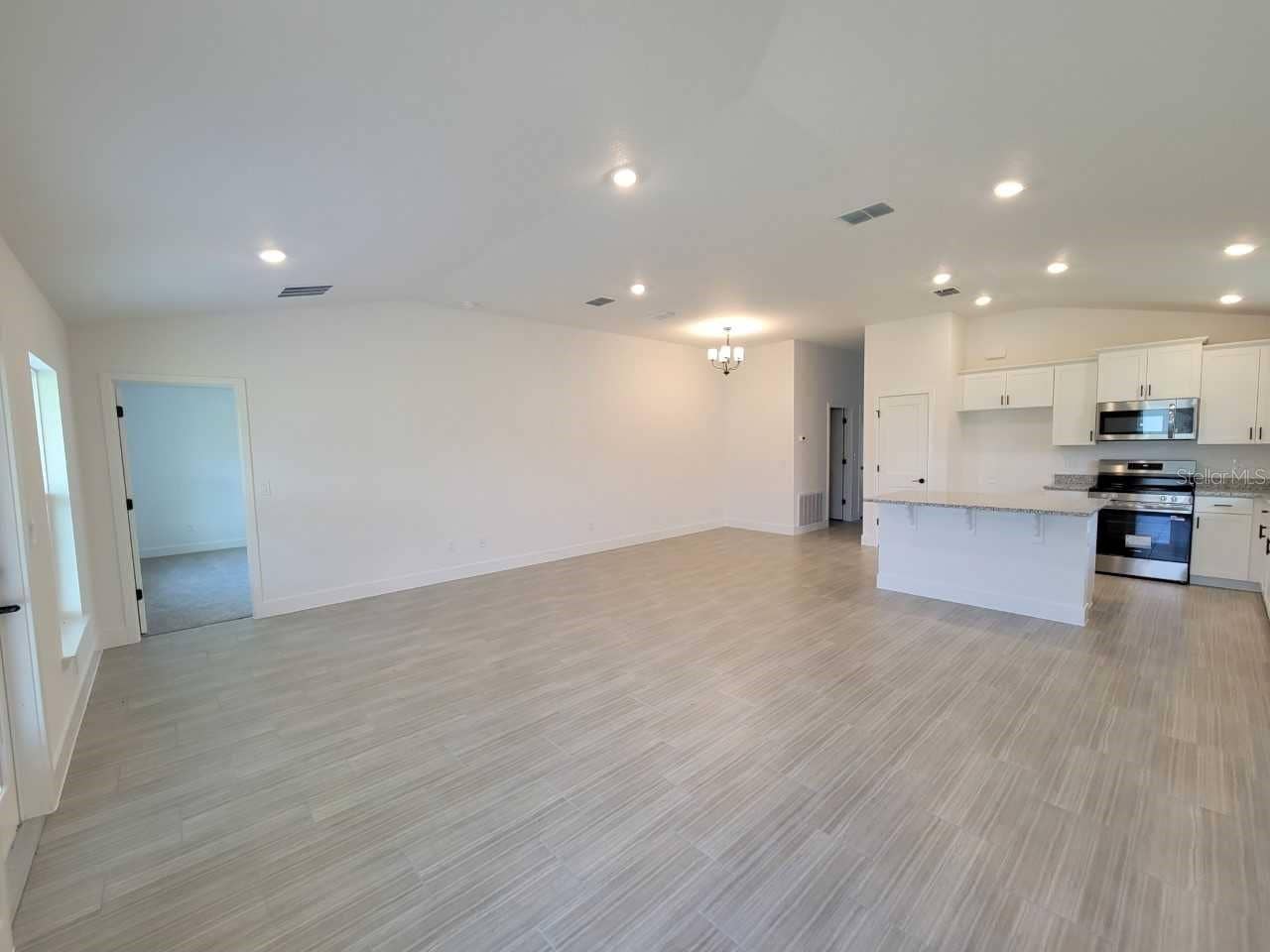 4501 SW 91ST LANE ROAD, Ocala, FL 34476 Picture of similar home for illustrative purposes only! Colors and features will vary!