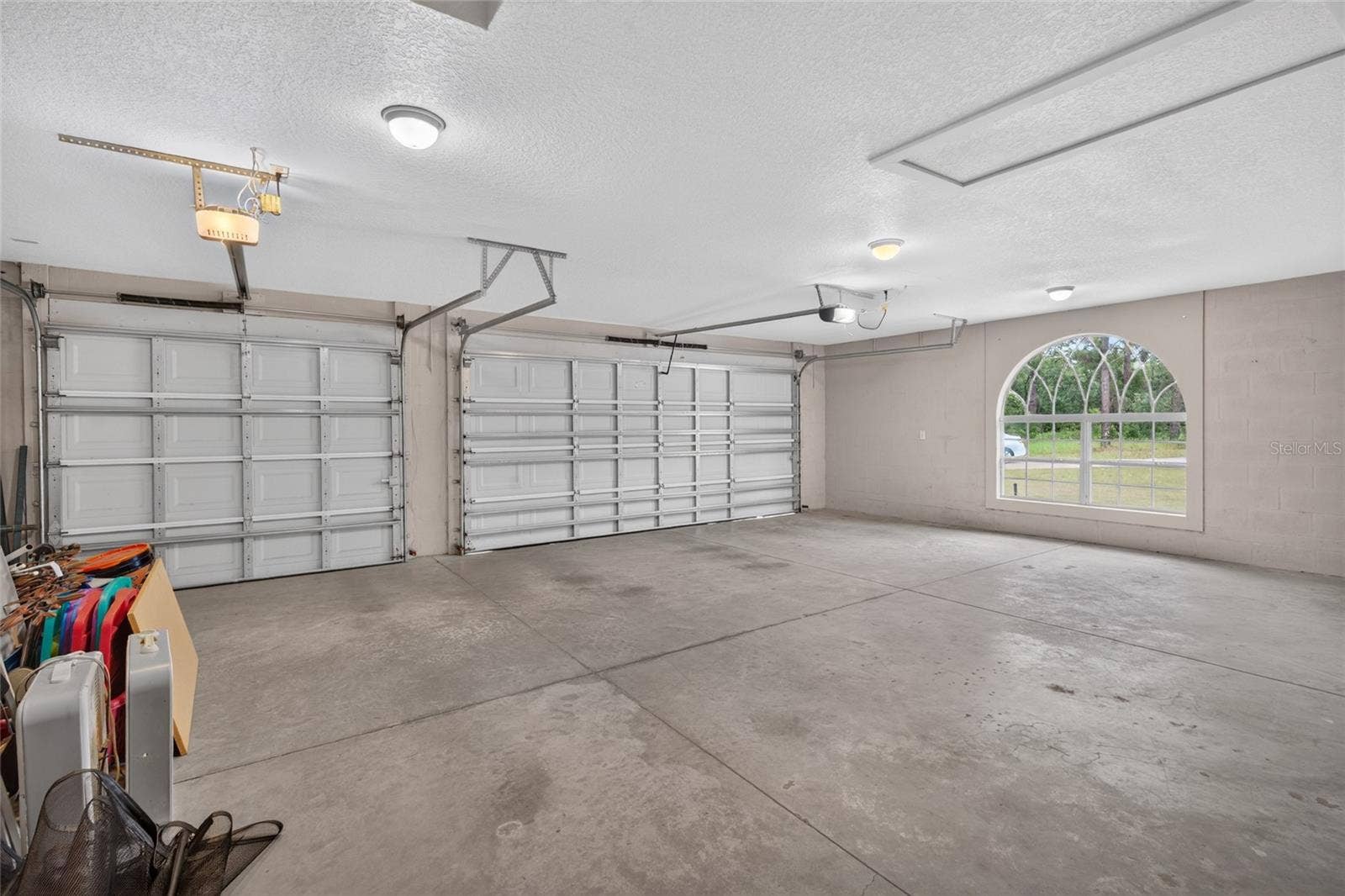 5286 W YEARLING DRIVE, Beverly Hills, FL 34465 Three Car Garage