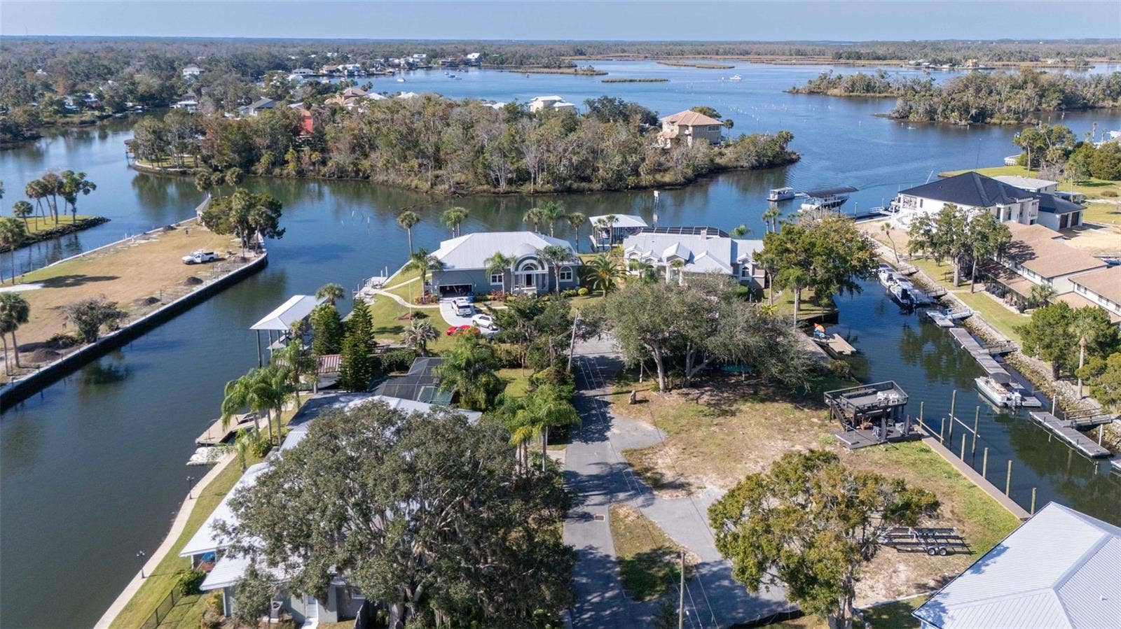 1924 SE 3RD COURT, Crystal River, FL 34429 1924 SE 3RD COURT, Crystal River, FL 34429