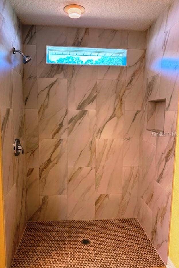13417 SE 86TH CIRCLE, Summerfield, FL 34491 New Zero Entry Shower (10/26/2026)
