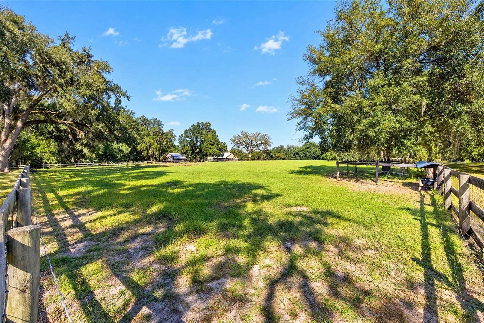 2750 NE 175TH STREET ROAD, Citra, FL 32113