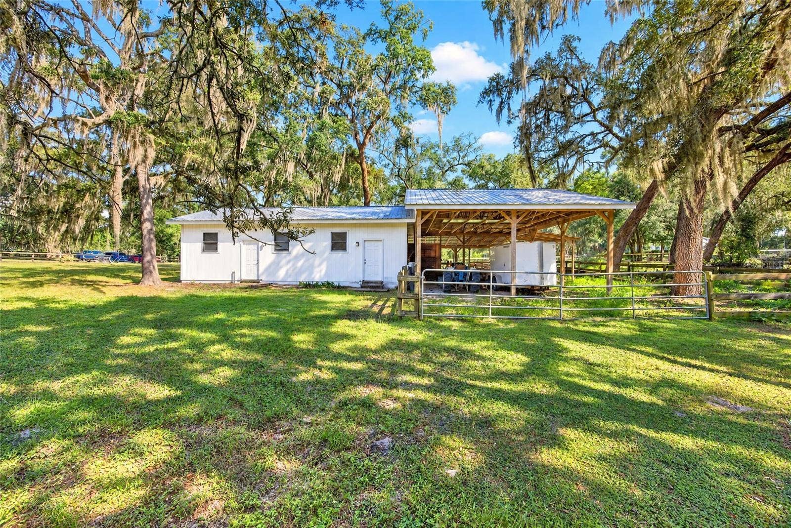 2750 NE 175TH STREET ROAD, Citra, FL 32113
