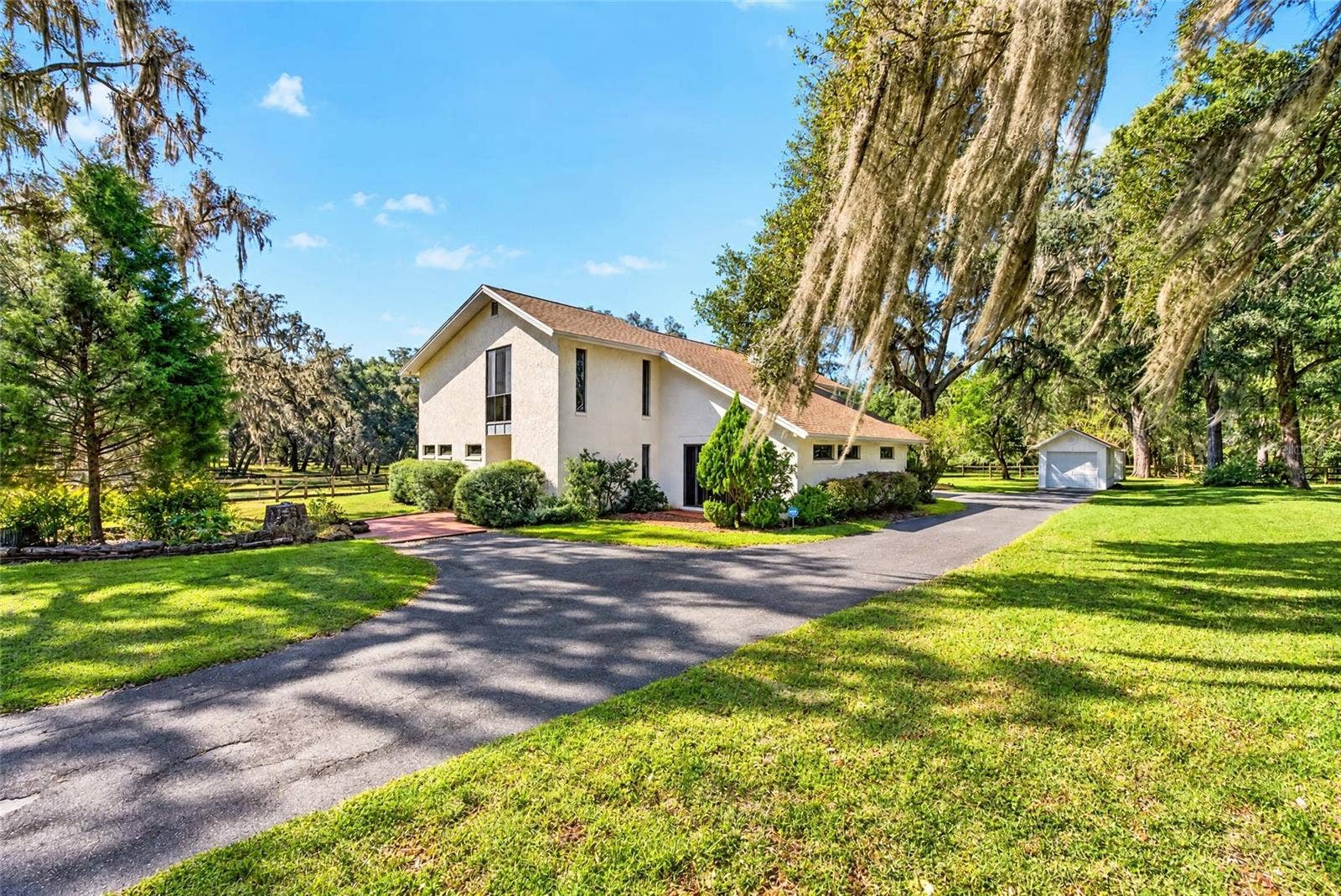 2750 NE 175TH STREET ROAD, Citra, FL 32113