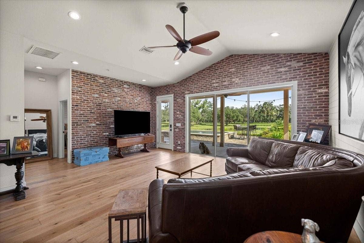 11140 NW 160TH AVENUE, Morriston, FL 32668 11140 NW 160TH AVENUE, Morriston, FL 32668