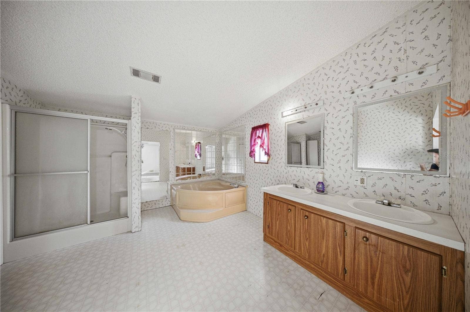16849 SW 47TH PLACE ROAD, Ocala, FL 34481 16849 SW 47TH PLACE ROAD, Ocala, FL 34481