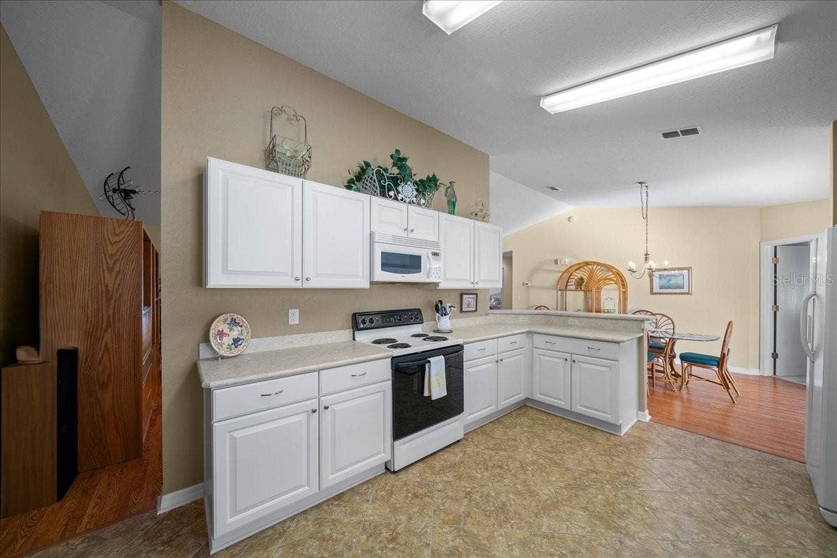 13885 SW 112TH CIRCLE, Dunnellon, FL 34432 13885 SW 112TH CIRCLE, Dunnellon, FL 34432