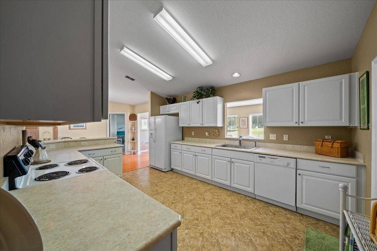 13885 SW 112TH CIRCLE, Dunnellon, FL 34432 13885 SW 112TH CIRCLE, Dunnellon, FL 34432