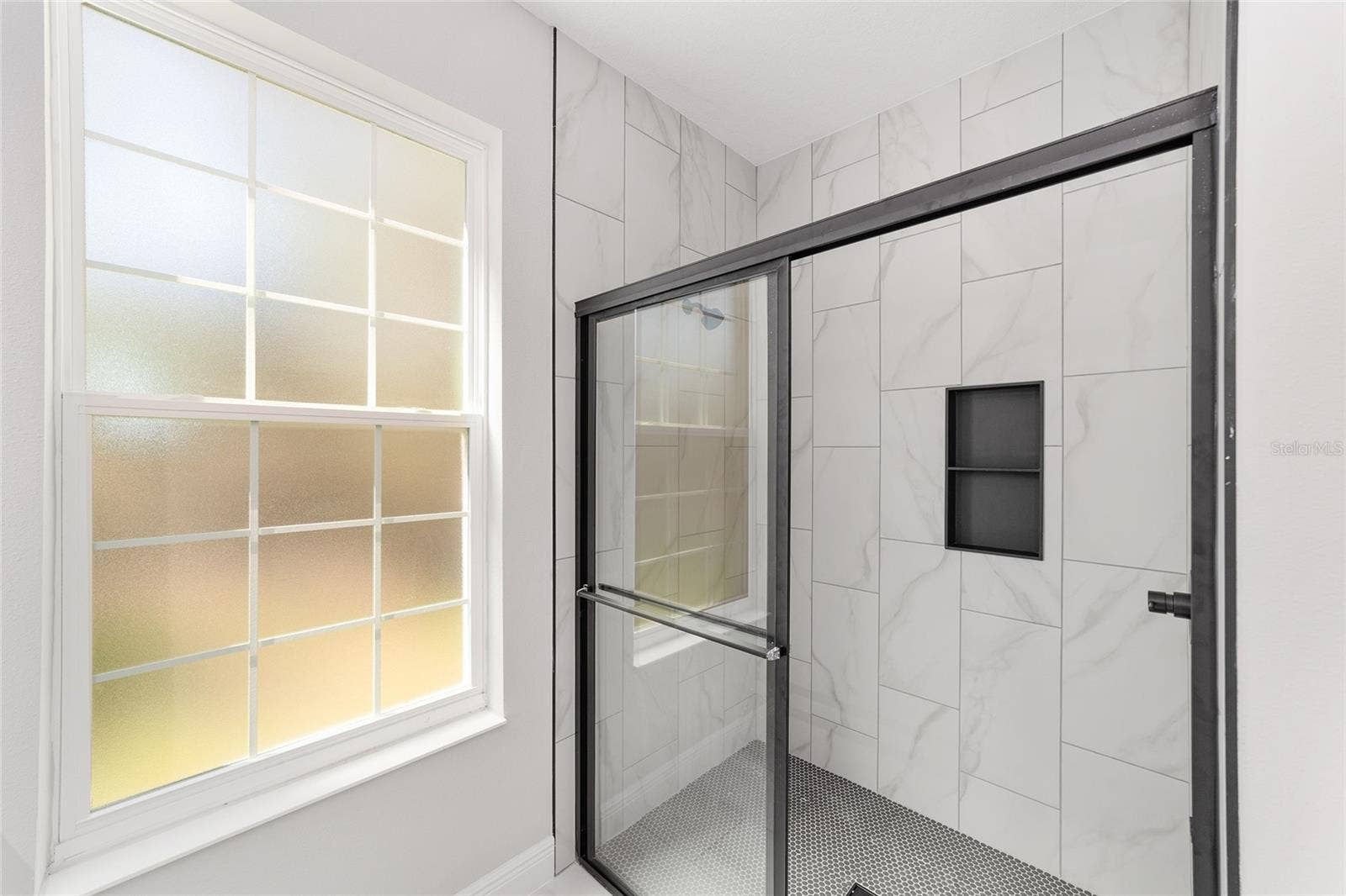 PRIMARY BATHROM