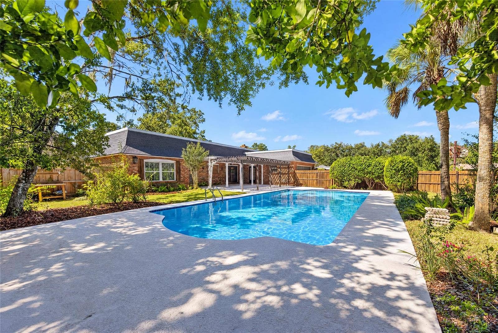 1111 SE 22ND AVENUE, Ocala, FL 34471 1111 SE 22ND AVENUE, Ocala, FL 34471