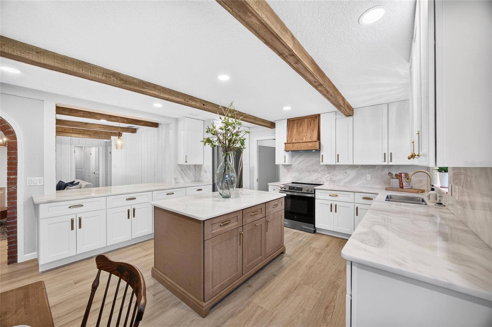 1111 SE 22ND AVENUE, Ocala, FL 34471 1111 SE 22ND AVENUE, Ocala, FL 34471