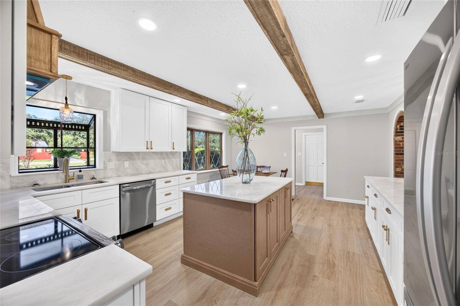 1111 SE 22ND AVENUE, Ocala, FL 34471 1111 SE 22ND AVENUE, Ocala, FL 34471