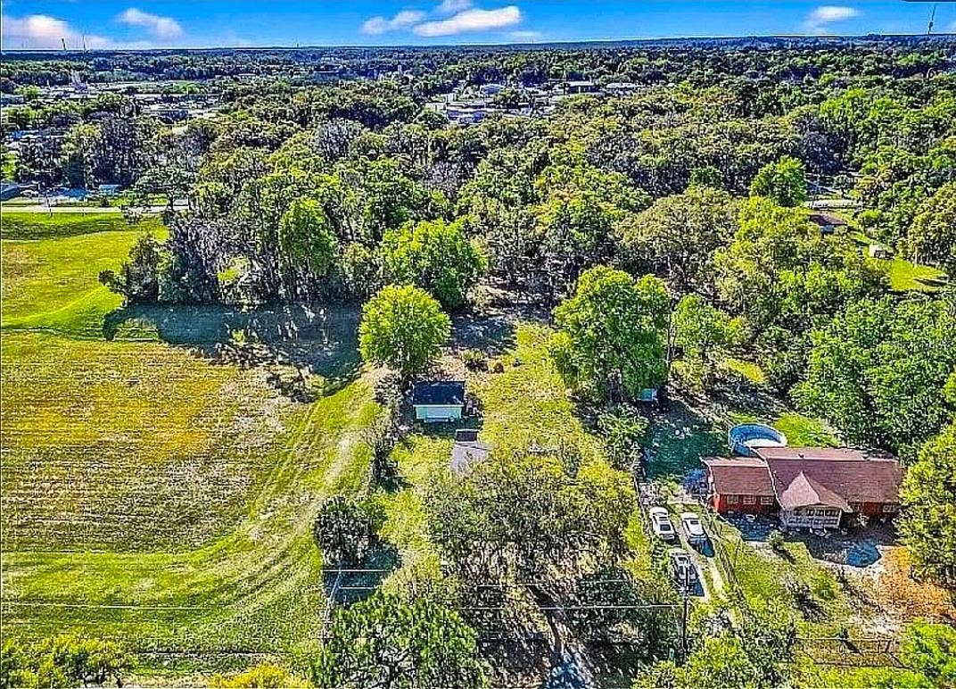 2220 NW 1ST AVENUE, Ocala, FL 34475 2220 NW 1ST AVENUE, Ocala, FL 34475