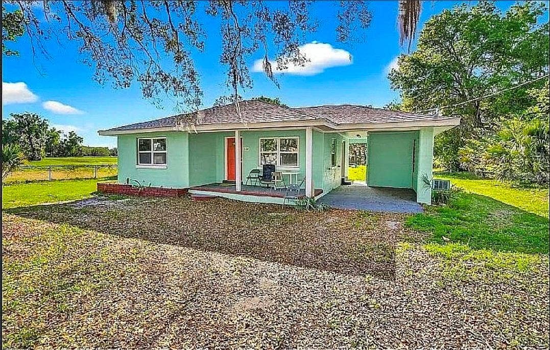 2220 NW 1ST AVENUE, Ocala, FL 34475 2220 NW 1ST AVENUE, Ocala, FL 34475