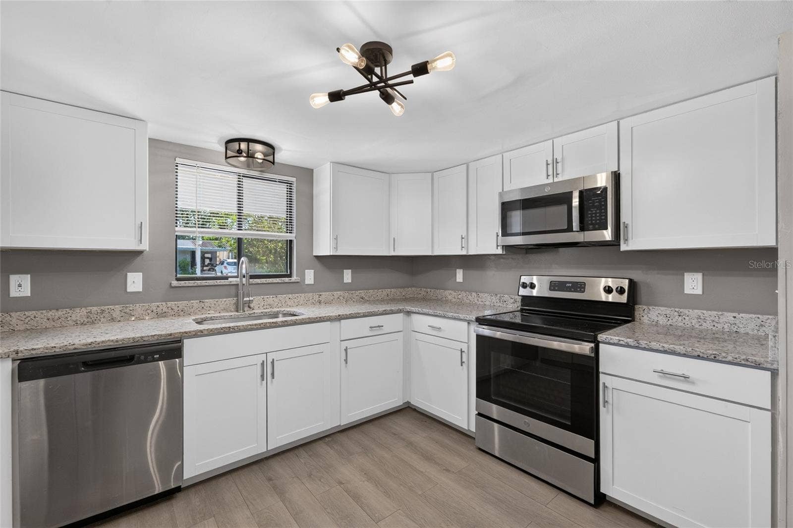 10182 SW 87TH TERRACE, Ocala, FL 34481