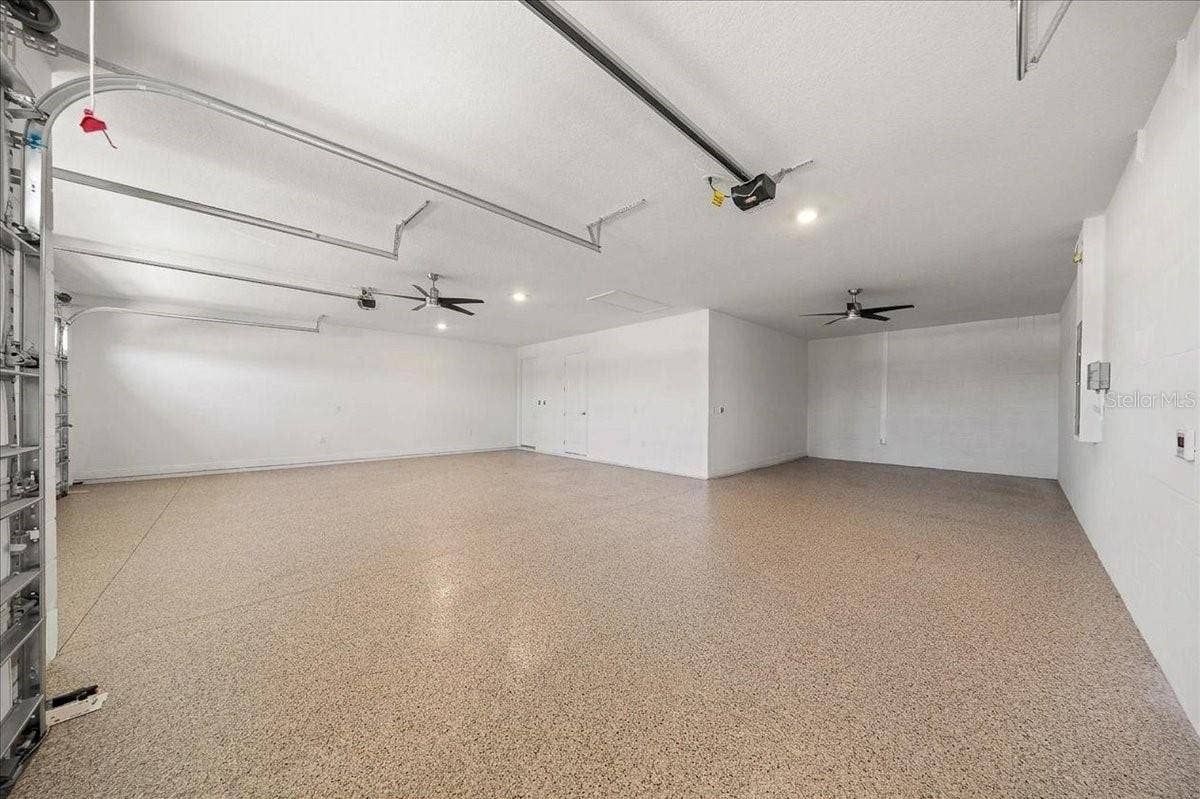 8361 SW 97TH AVENUE, Ocala, FL 34481 8361 SW 97TH AVENUE, Ocala, FL 34481
