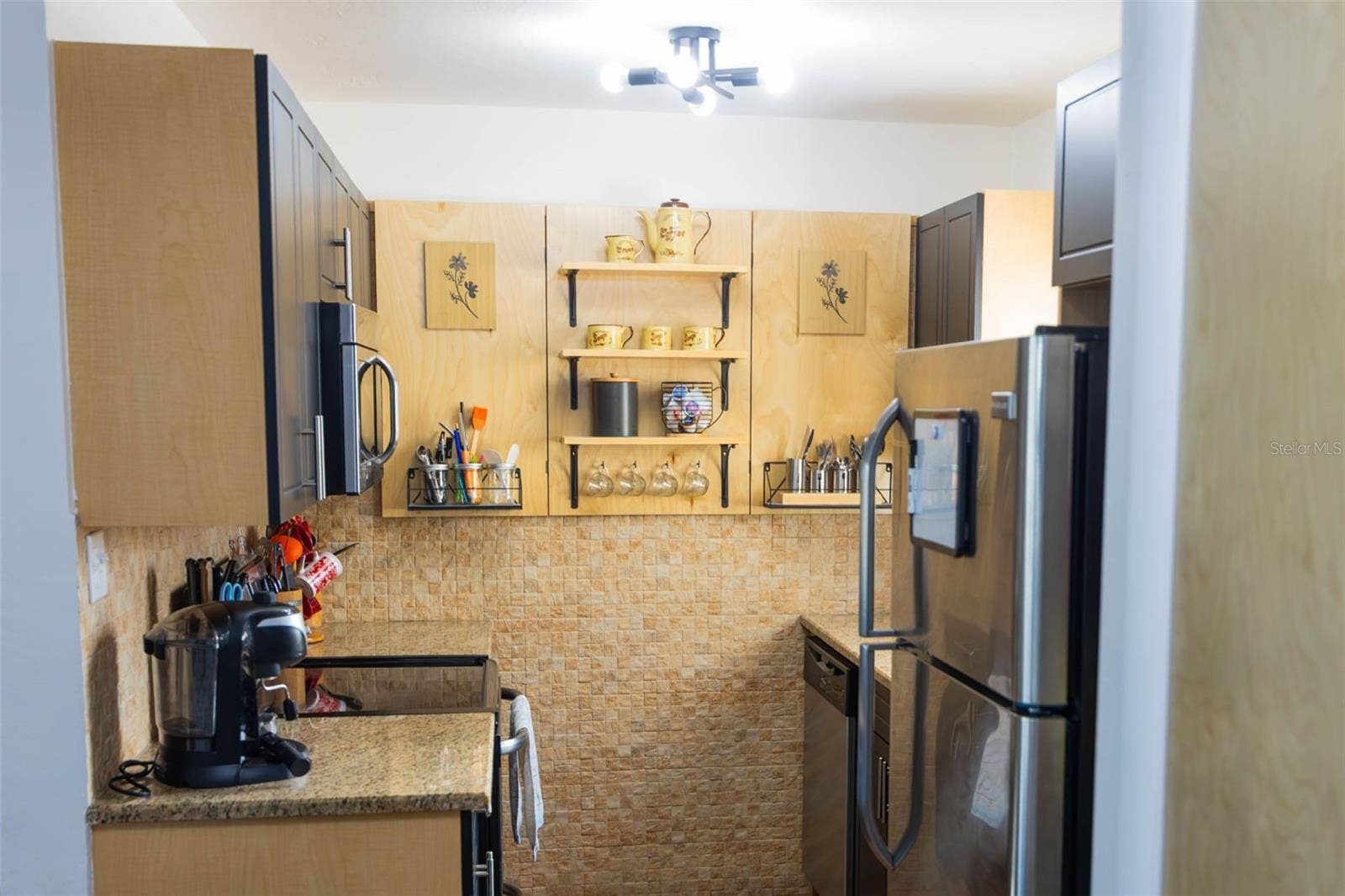 2028 BRIDGEMAN DRIVE, West Palm Beach, FL 33409 2028 BRIDGEMAN DRIVE, West Palm Beach, FL 33409