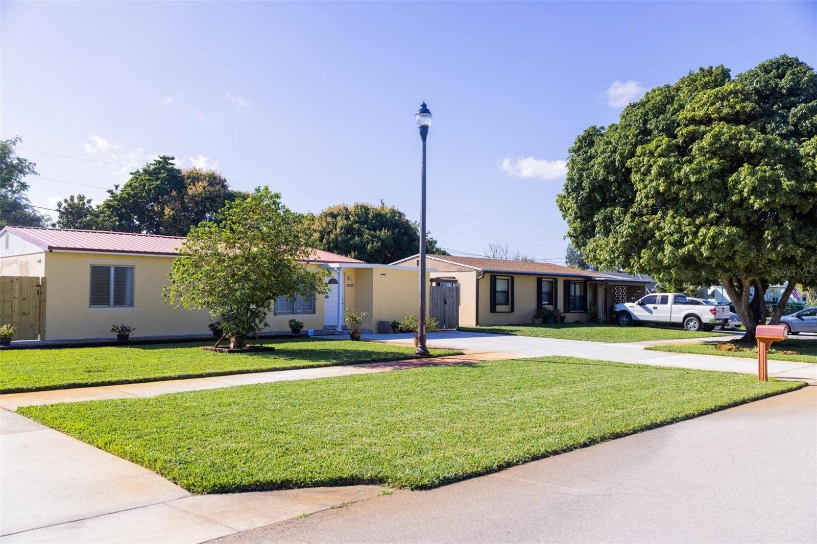 2028 BRIDGEMAN DRIVE, West Palm Beach, FL 33409 2028 BRIDGEMAN DRIVE, West Palm Beach, FL 33409