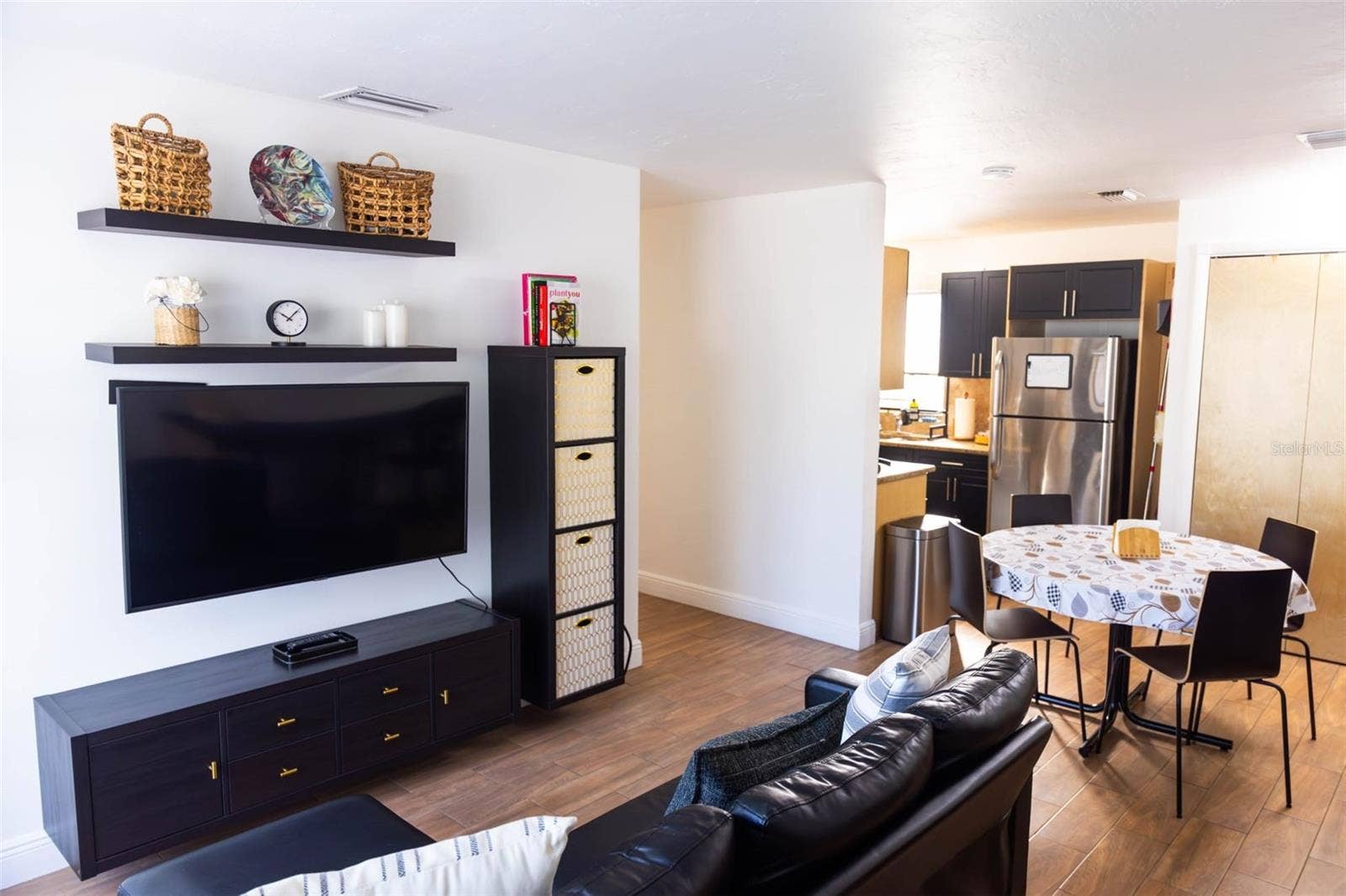 2028 BRIDGEMAN DRIVE, West Palm Beach, FL 33409 2028 BRIDGEMAN DRIVE, West Palm Beach, FL 33409