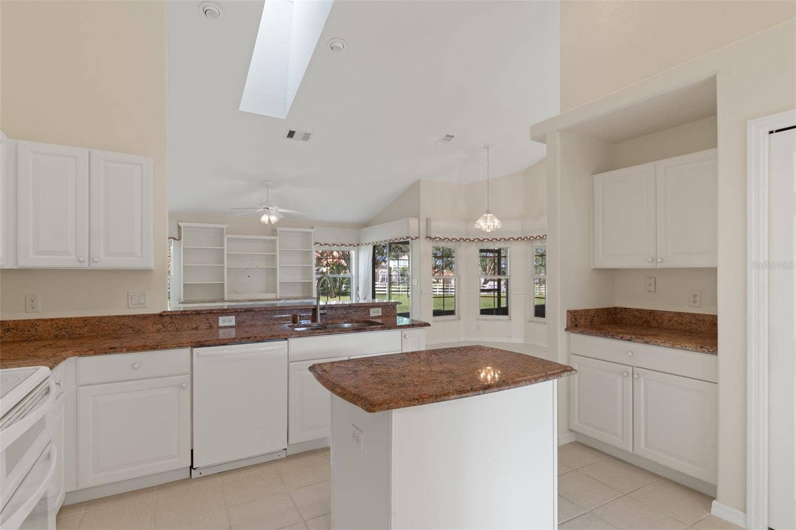 1144 E WHIRL AWAY CIRCLE, Inverness, FL 34453 1144 E WHIRL AWAY CIRCLE, Inverness, FL 34453