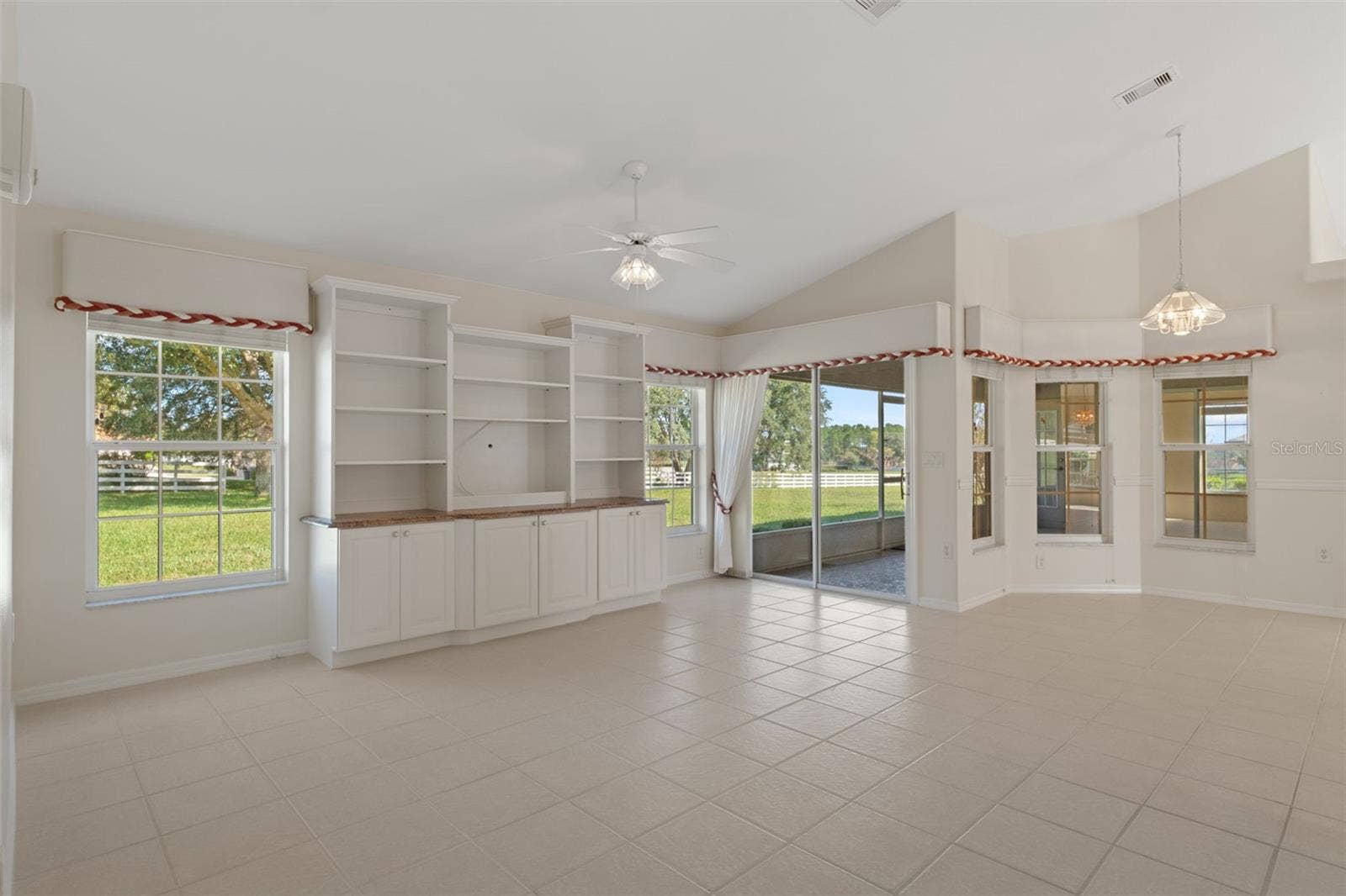 1144 E WHIRL AWAY CIRCLE, Inverness, FL 34453 1144 E WHIRL AWAY CIRCLE, Inverness, FL 34453