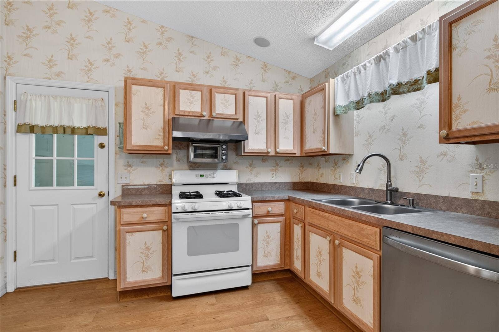 3331 ROANOKE STREET, The Villages, FL 32162