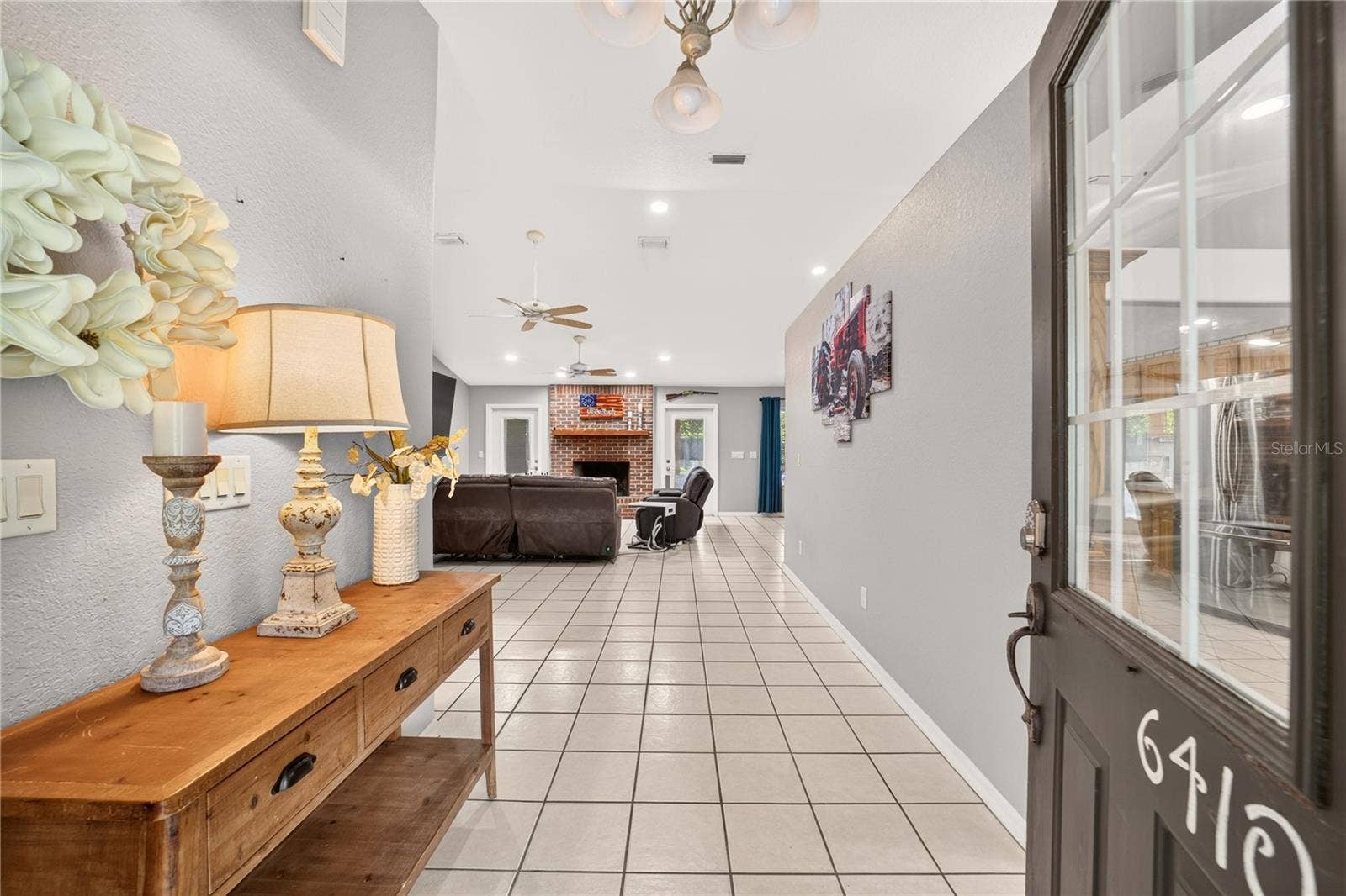 6410 NE 25TH AVENUE, Ocala, FL 34479 Entry