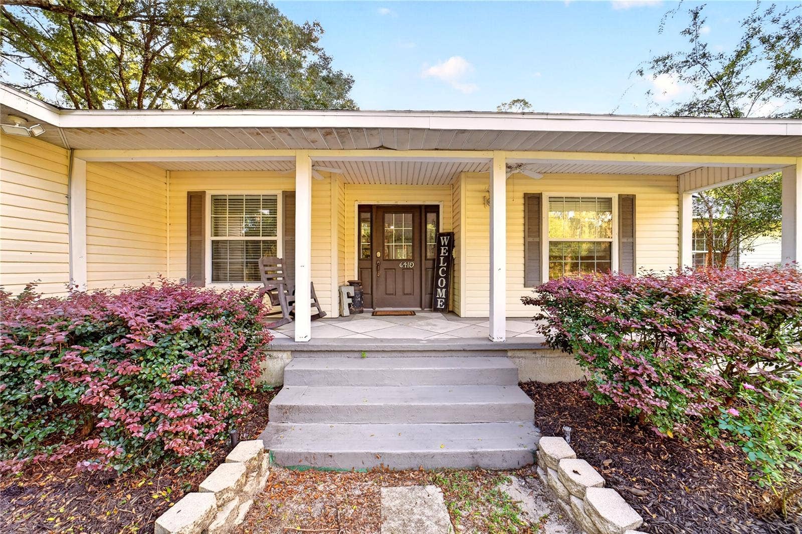 6410 NE 25TH AVENUE, Ocala, FL 34479 Front Porch