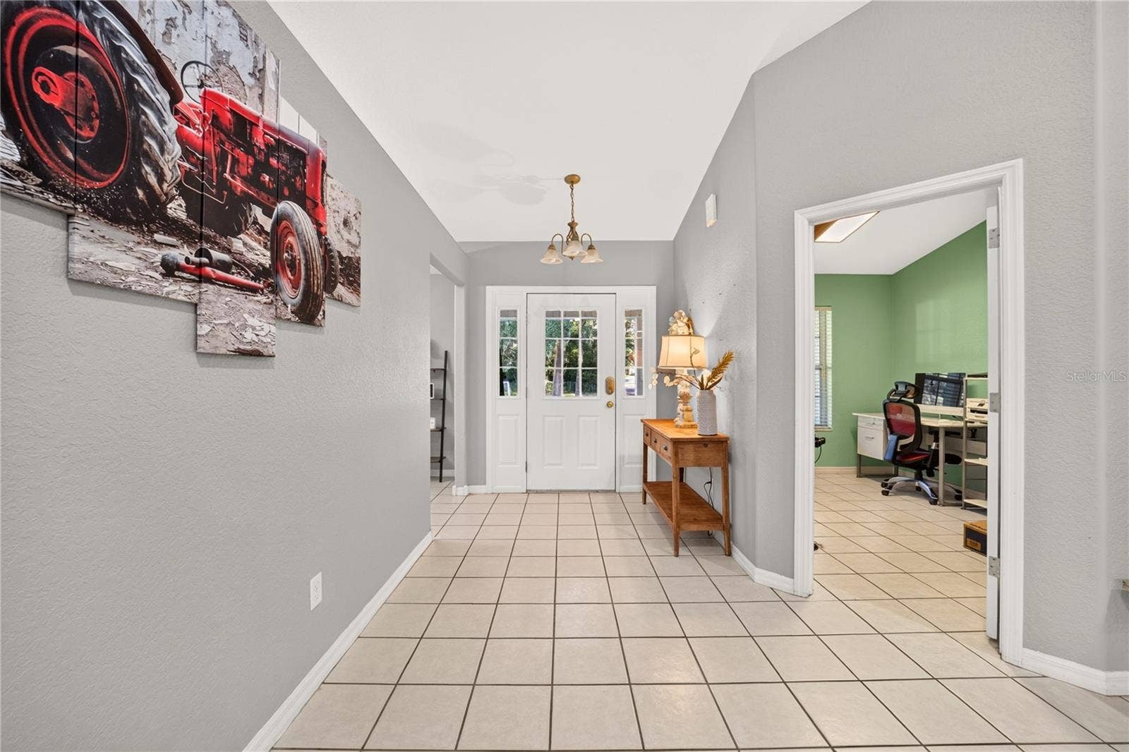 6410 NE 25TH AVENUE, Ocala, FL 34479 Entry