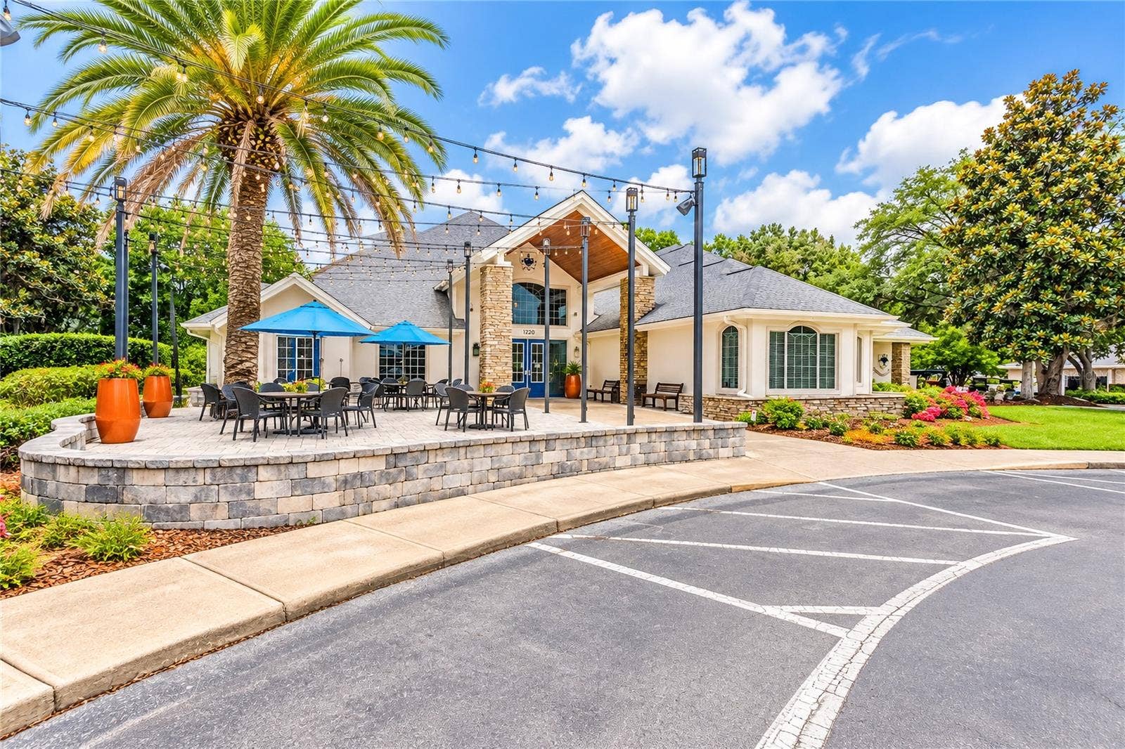 8169 SW 108TH LANE ROAD, Ocala, FL 34481 Community Restaurants