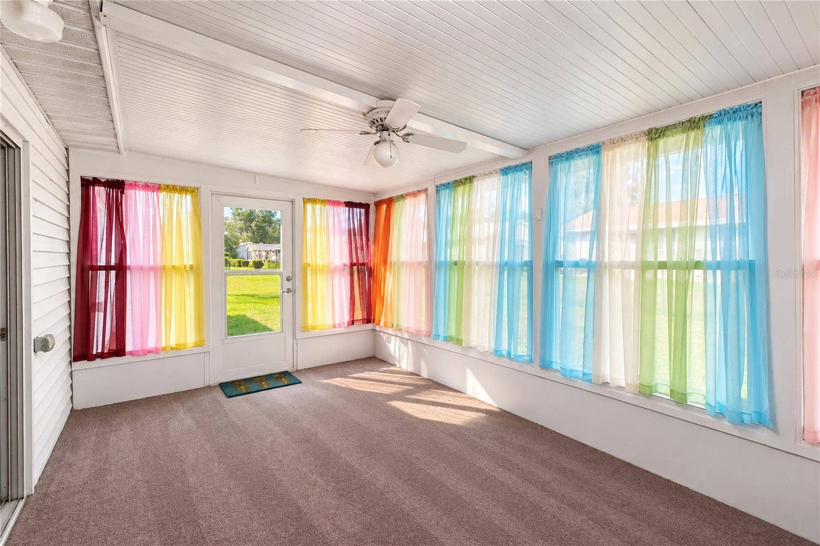 8169 SW 108TH LANE ROAD, Ocala, FL 34481 Glass enclosed Sunroom