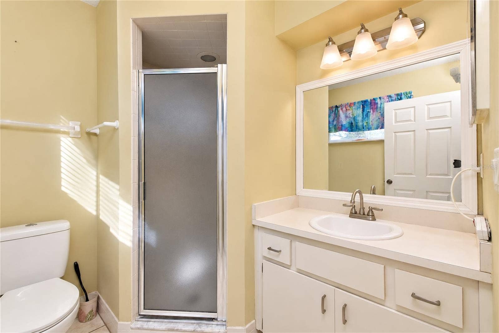 8169 SW 108TH LANE ROAD, Ocala, FL 34481 Private bathroom off Bedroom 1