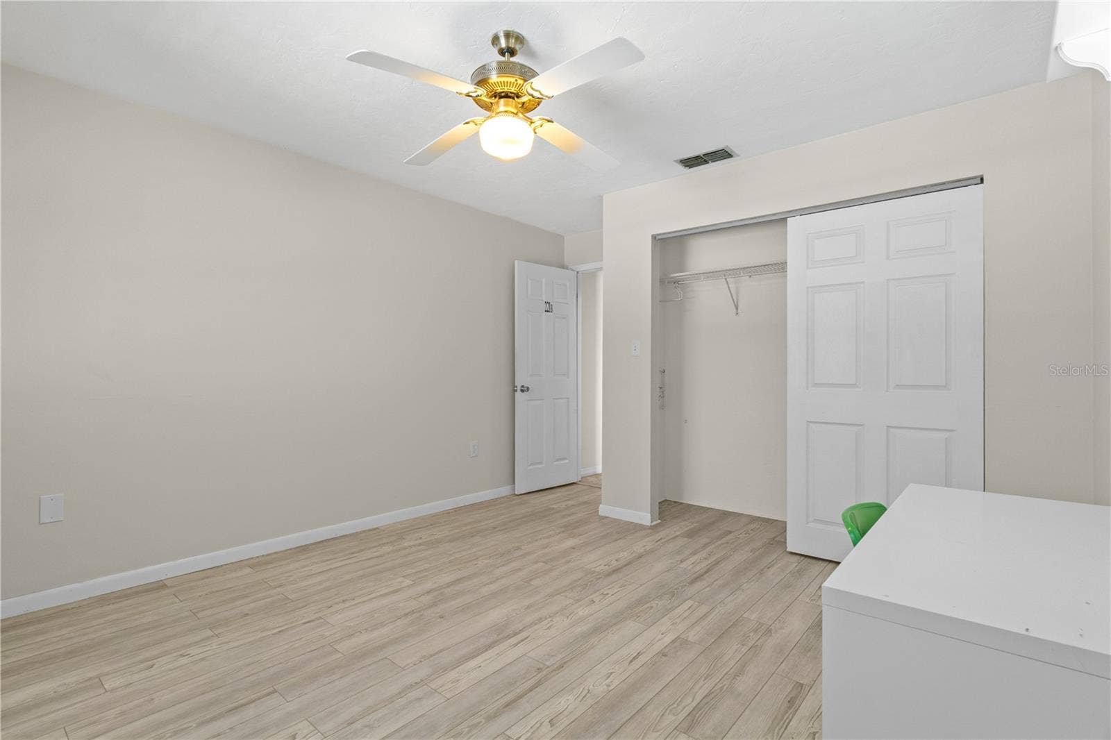 5512 W PINE CIRCLE, Crystal River, FL 34429 5512 W PINE CIRCLE, Crystal River, FL 34429