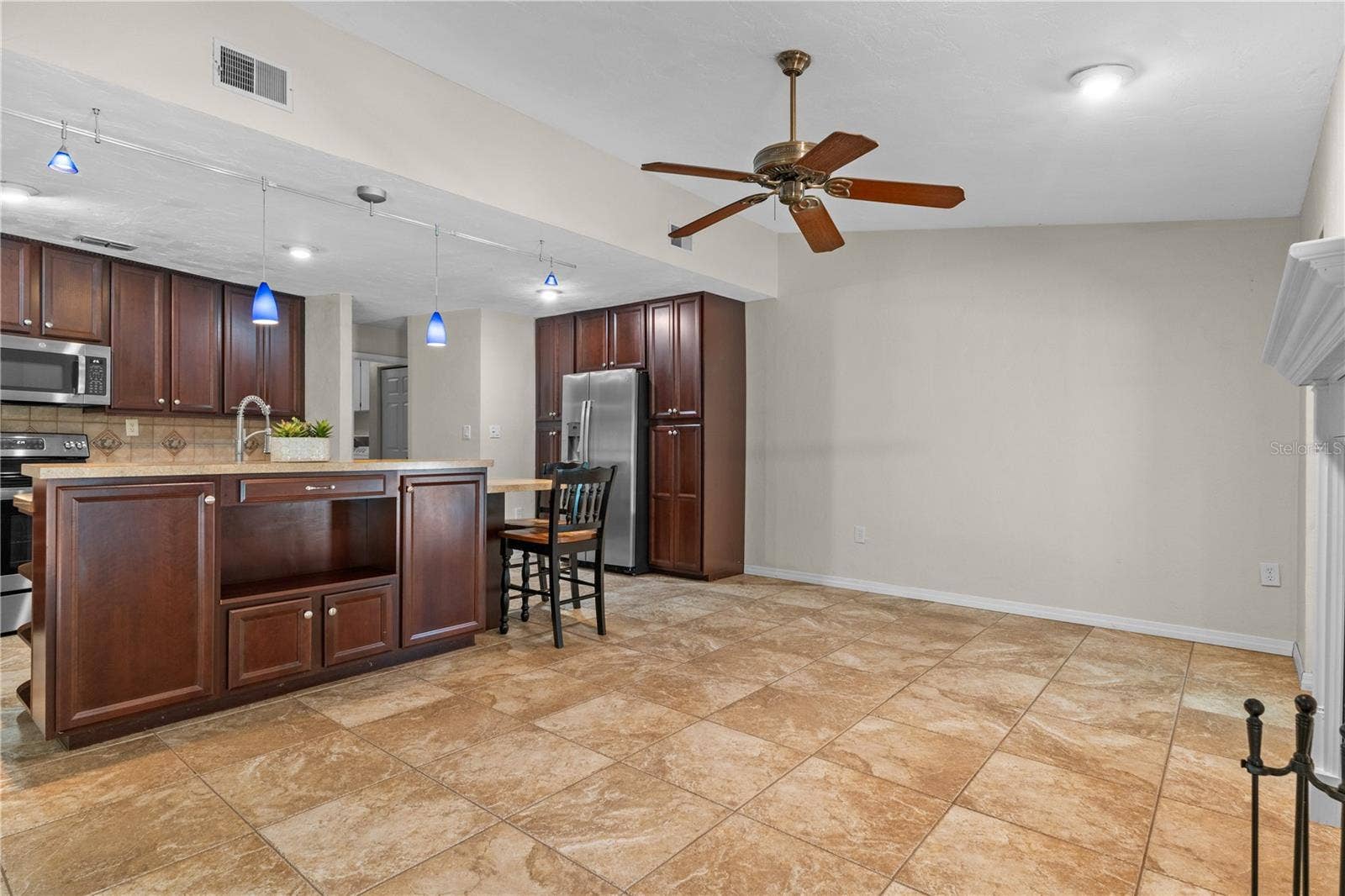 5512 W PINE CIRCLE, Crystal River, FL 34429 5512 W PINE CIRCLE, Crystal River, FL 34429