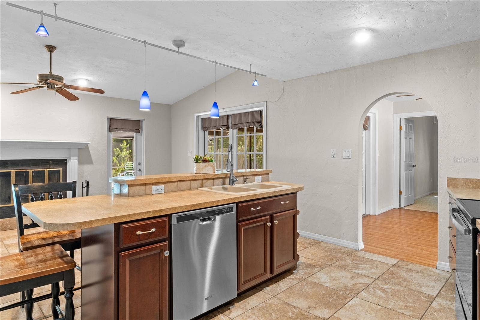 5512 W PINE CIRCLE, Crystal River, FL 34429 5512 W PINE CIRCLE, Crystal River, FL 34429