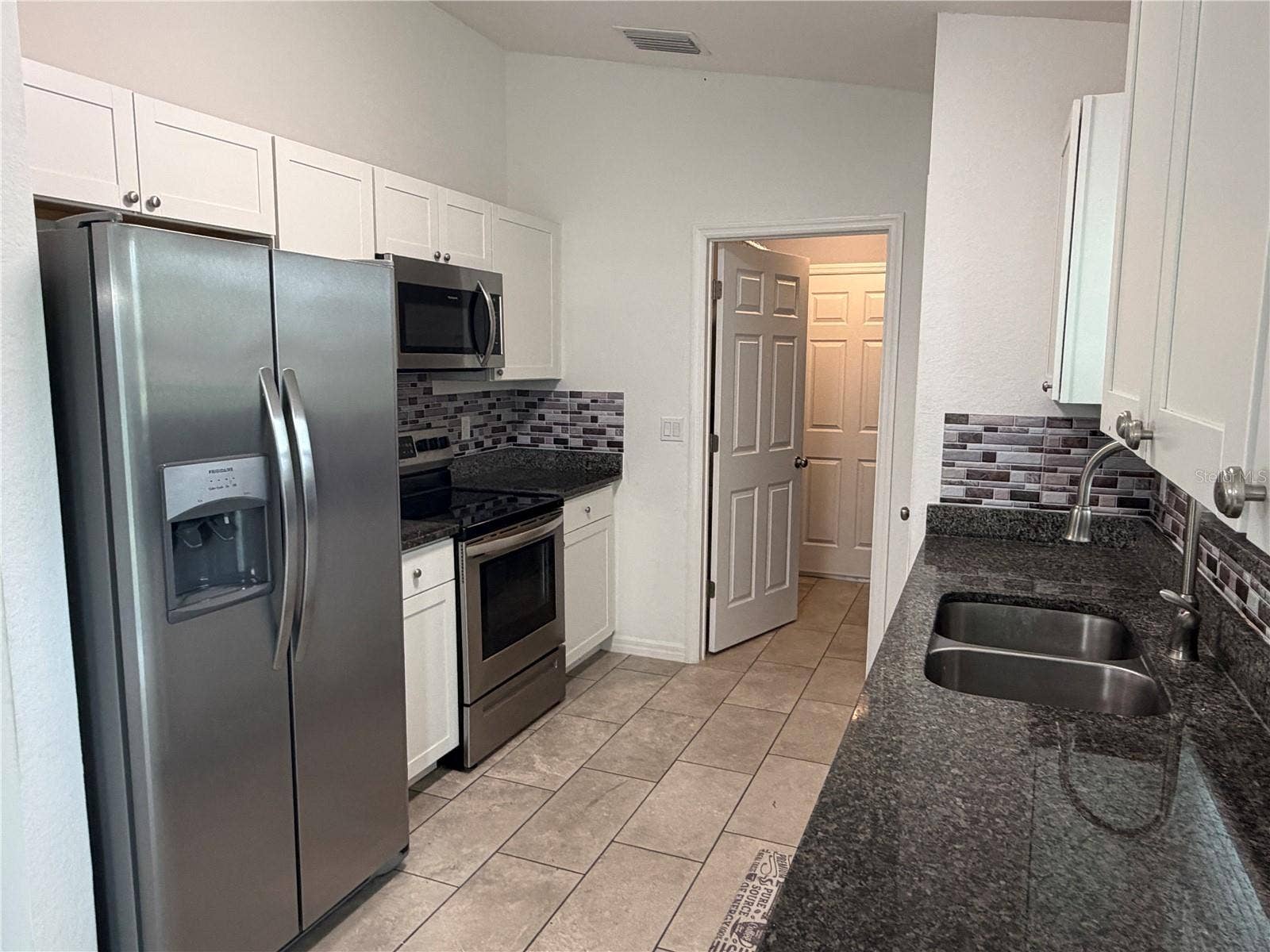 29 WATER COURSE, Ocala, FL 34472 Kitchen