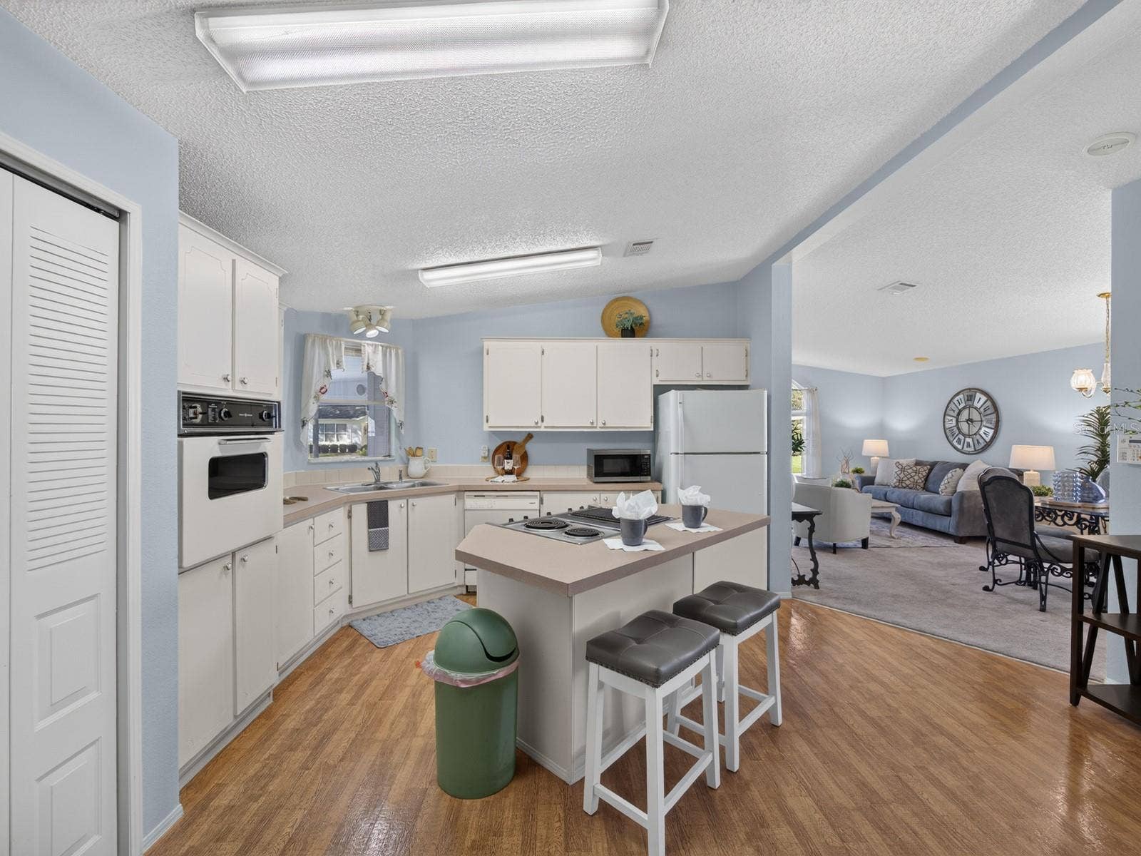 660 RAINBOW BOULEVARD, The Villages, FL 32159 660 RAINBOW BOULEVARD, The Villages, FL 32159