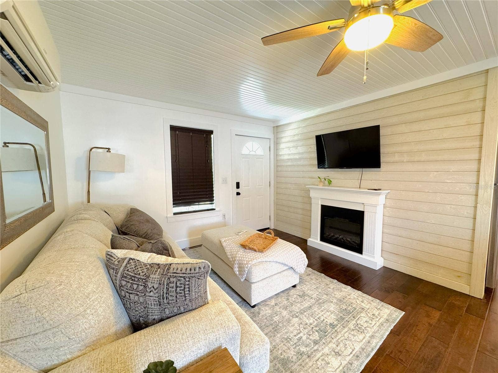 222 NE 1ST AVENUE, Crystal River, FL 34429 222 NE 1ST AVENUE, Crystal River, FL 34429