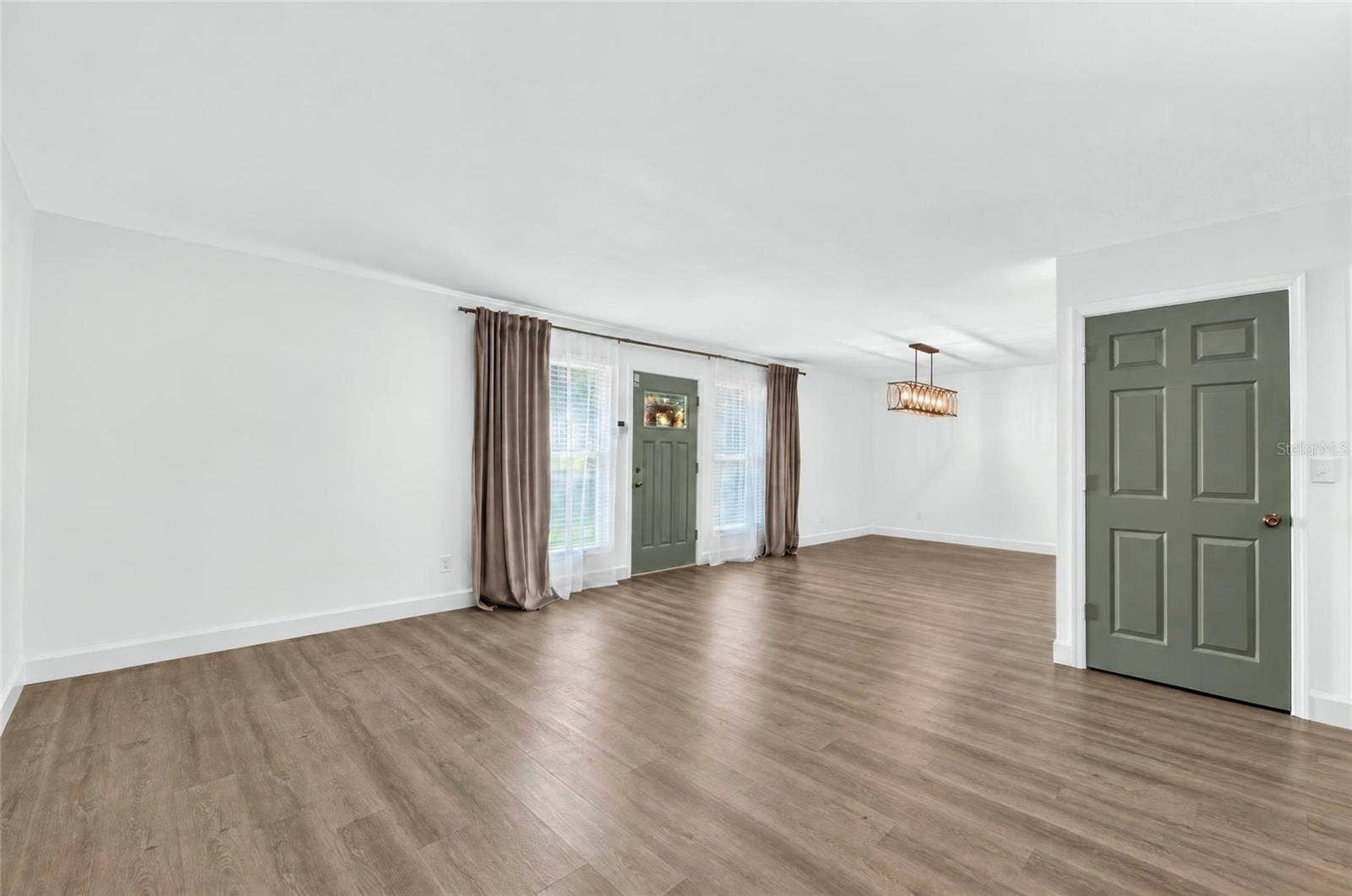 Family Room/Dining Room