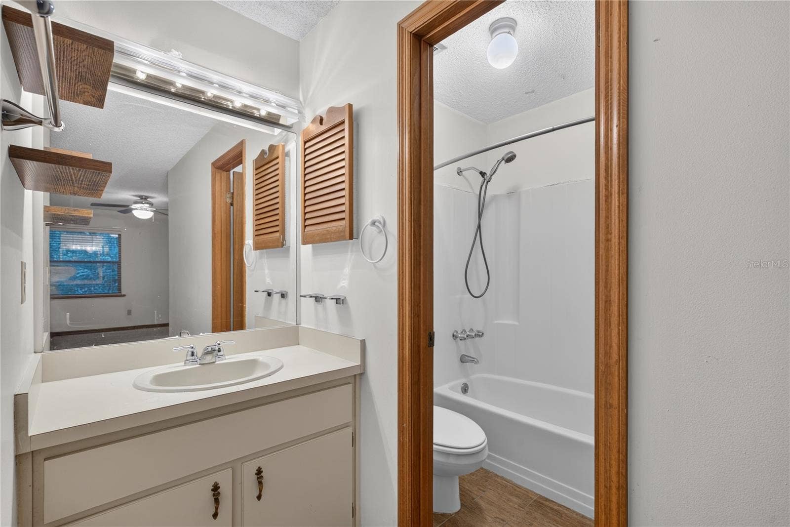 2701 NE 10TH STREET, #603, Ocala, FL 34470 Second Bath