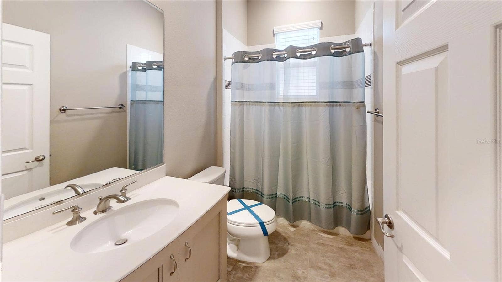 9818 SW 99TH LOOP, Ocala, FL 34481 GUEST BATHROOM