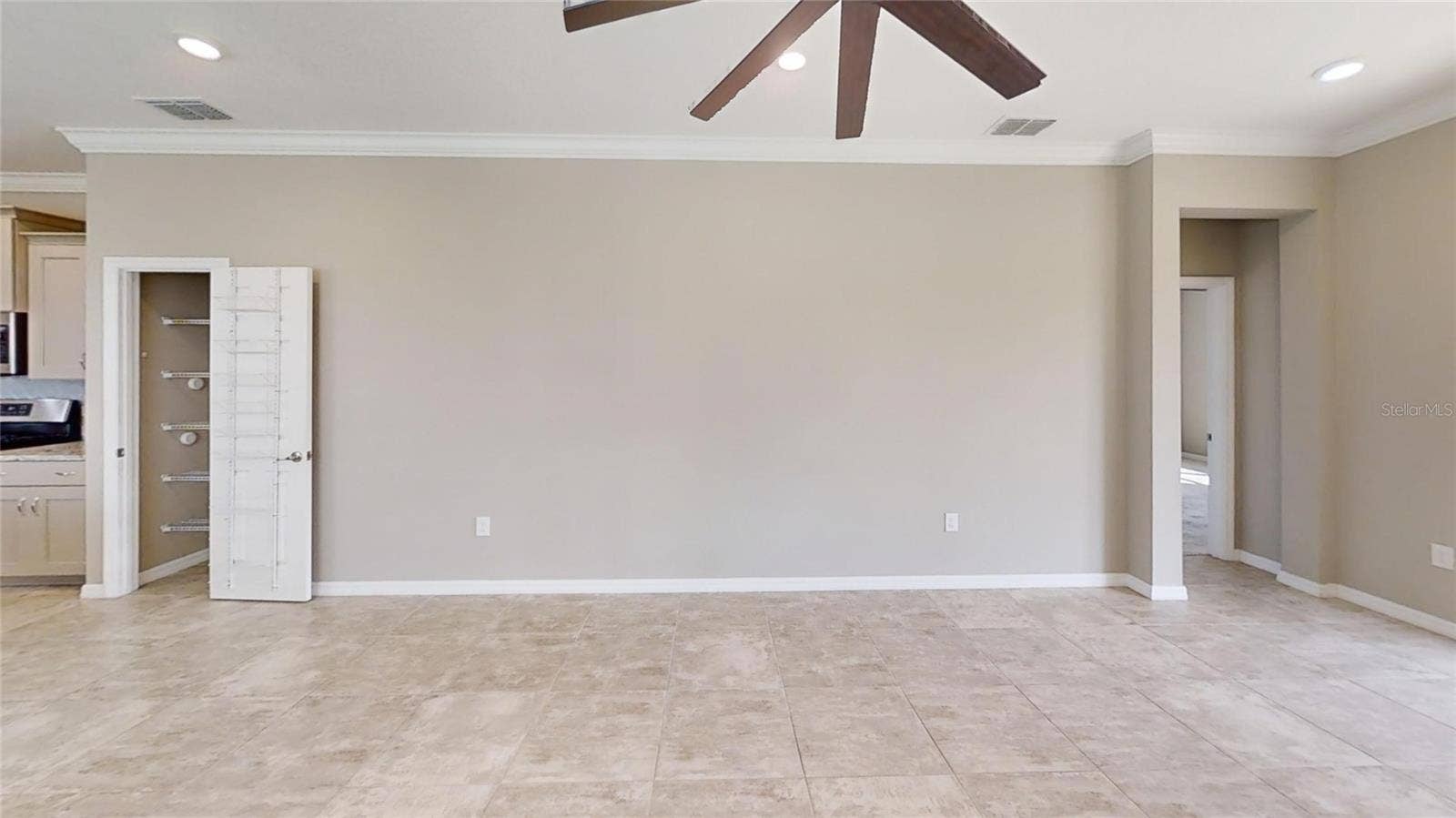 9818 SW 99TH LOOP, Ocala, FL 34481 LIVING ROOM