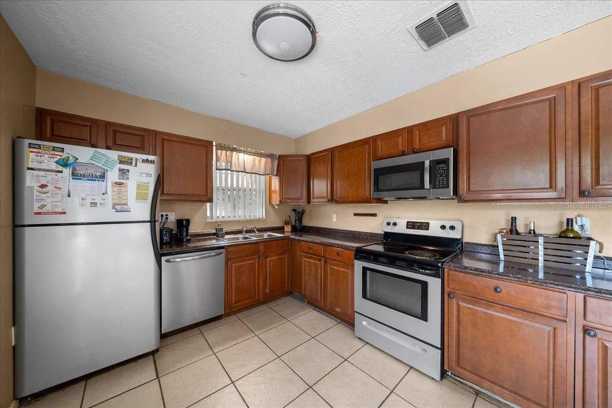 1335 SE 18TH STREET, Ocala, FL 34471 1335 SE 18TH STREET, Ocala, FL 34471