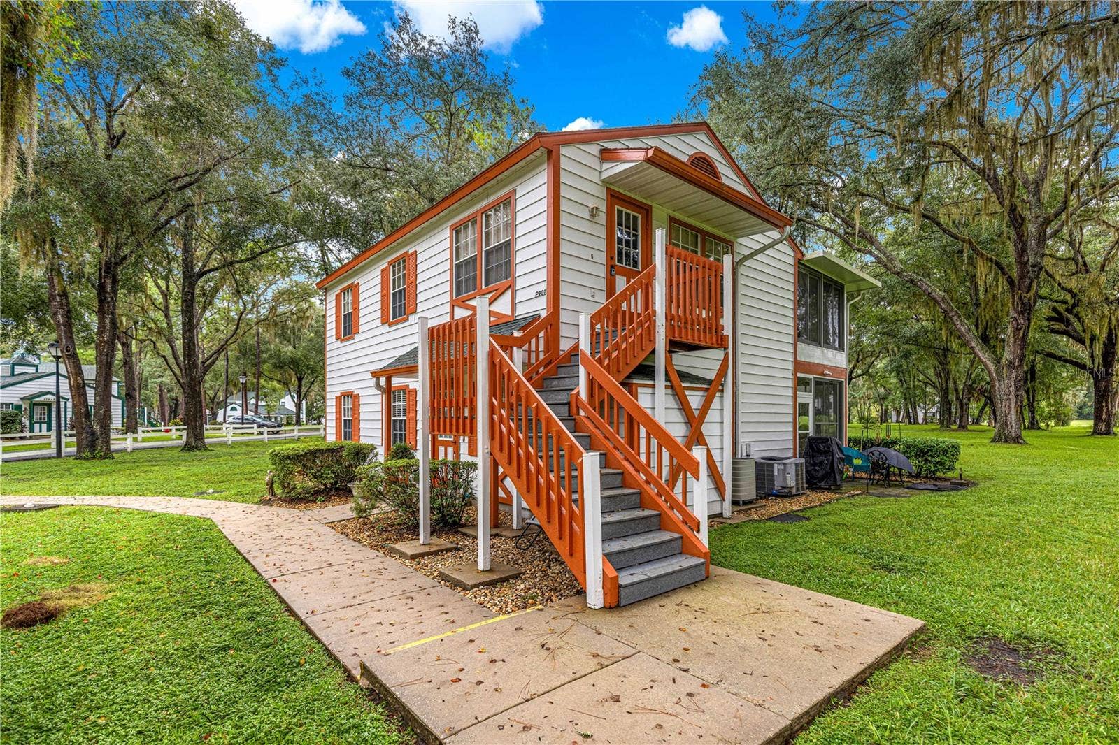 7958 MIDWAY DRIVE TERRACE, #P201, Ocala, FL 34472 7958 MIDWAY DRIVE TERRACE, #P201, Ocala, FL 34472