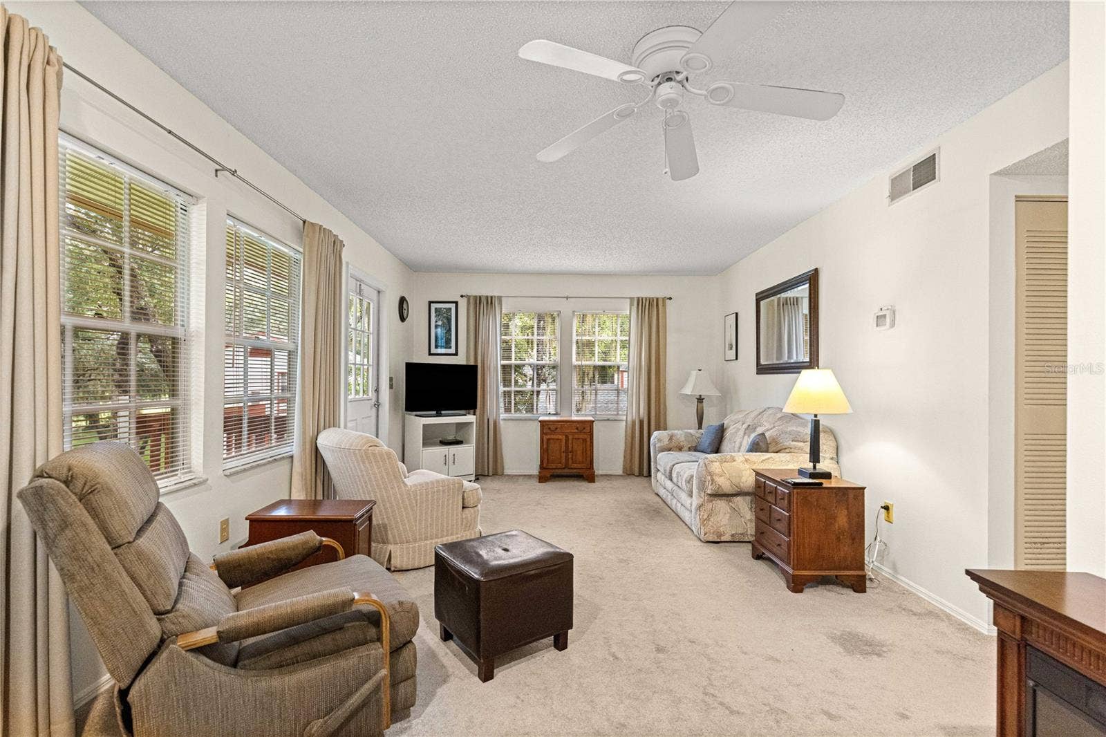 7958 MIDWAY DRIVE TERRACE, #P201, Ocala, FL 34472 7958 MIDWAY DRIVE TERRACE, #P201, Ocala, FL 34472