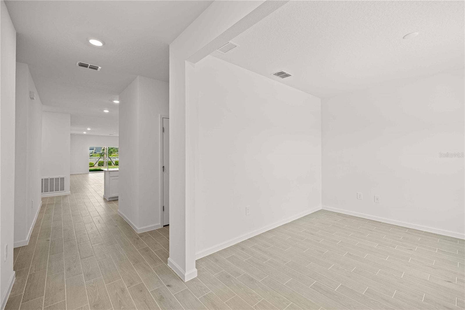 8687 SW 67TH CIRCLE, Ocala, FL 34476 8687 SW 67TH CIRCLE, Ocala, FL 34476