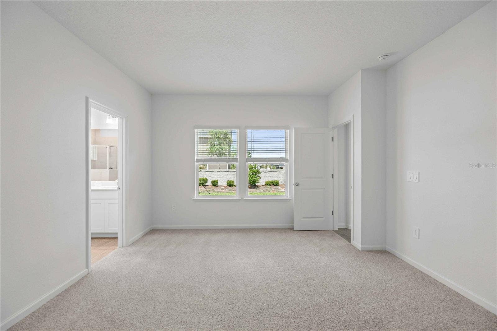 8687 SW 67TH CIRCLE, Ocala, FL 34476 8687 SW 67TH CIRCLE, Ocala, FL 34476
