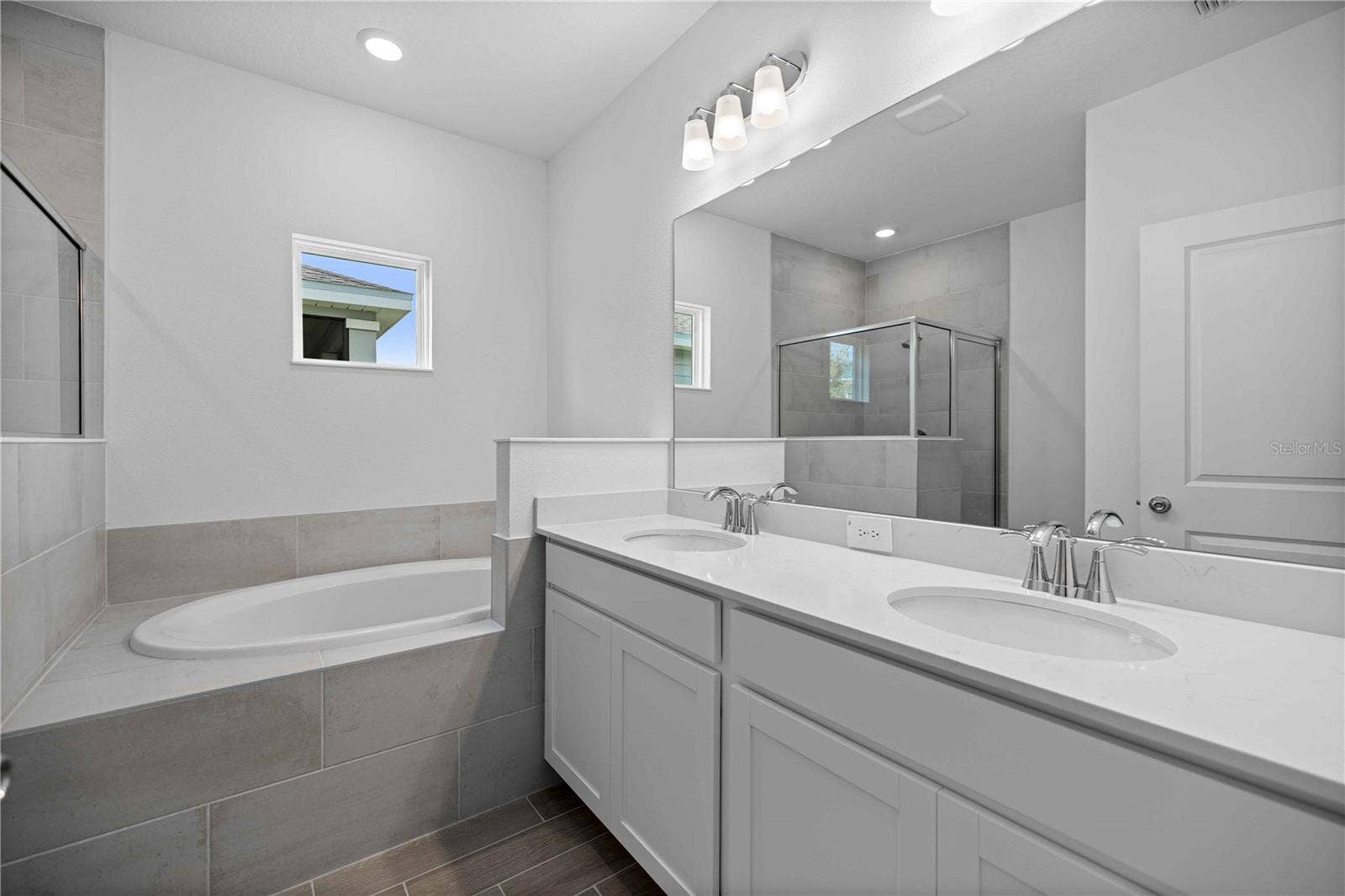 8687 SW 67TH CIRCLE, Ocala, FL 34476 8687 SW 67TH CIRCLE, Ocala, FL 34476