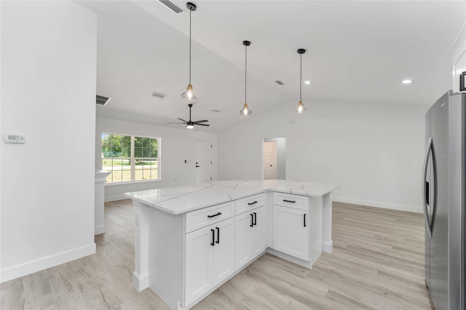 3 PECAN DRIVE TRCE, Ocala, FL 34472 Original/Model Home Kitchen Island